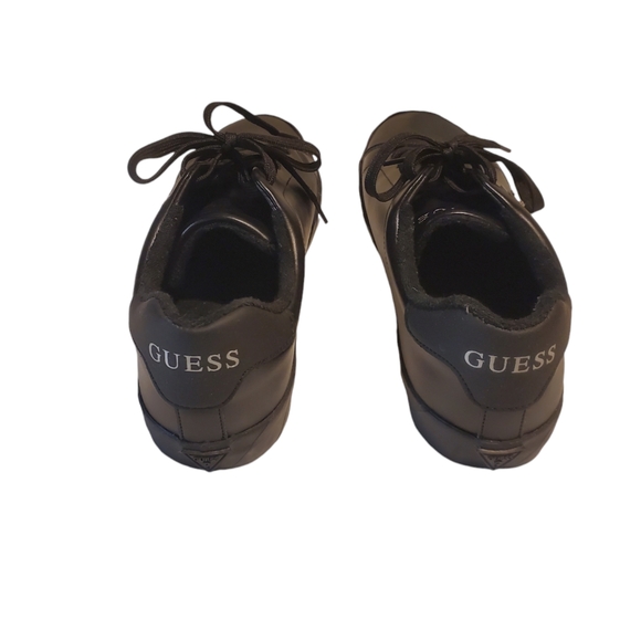 Men's Guess Sneakers - Picture 3 of 5